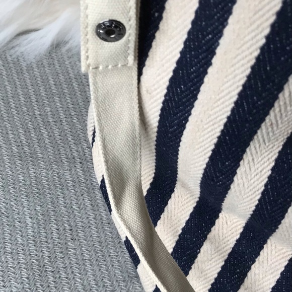 🎉STRIPE TOTE BAG🎉 - Picture 9 of 9